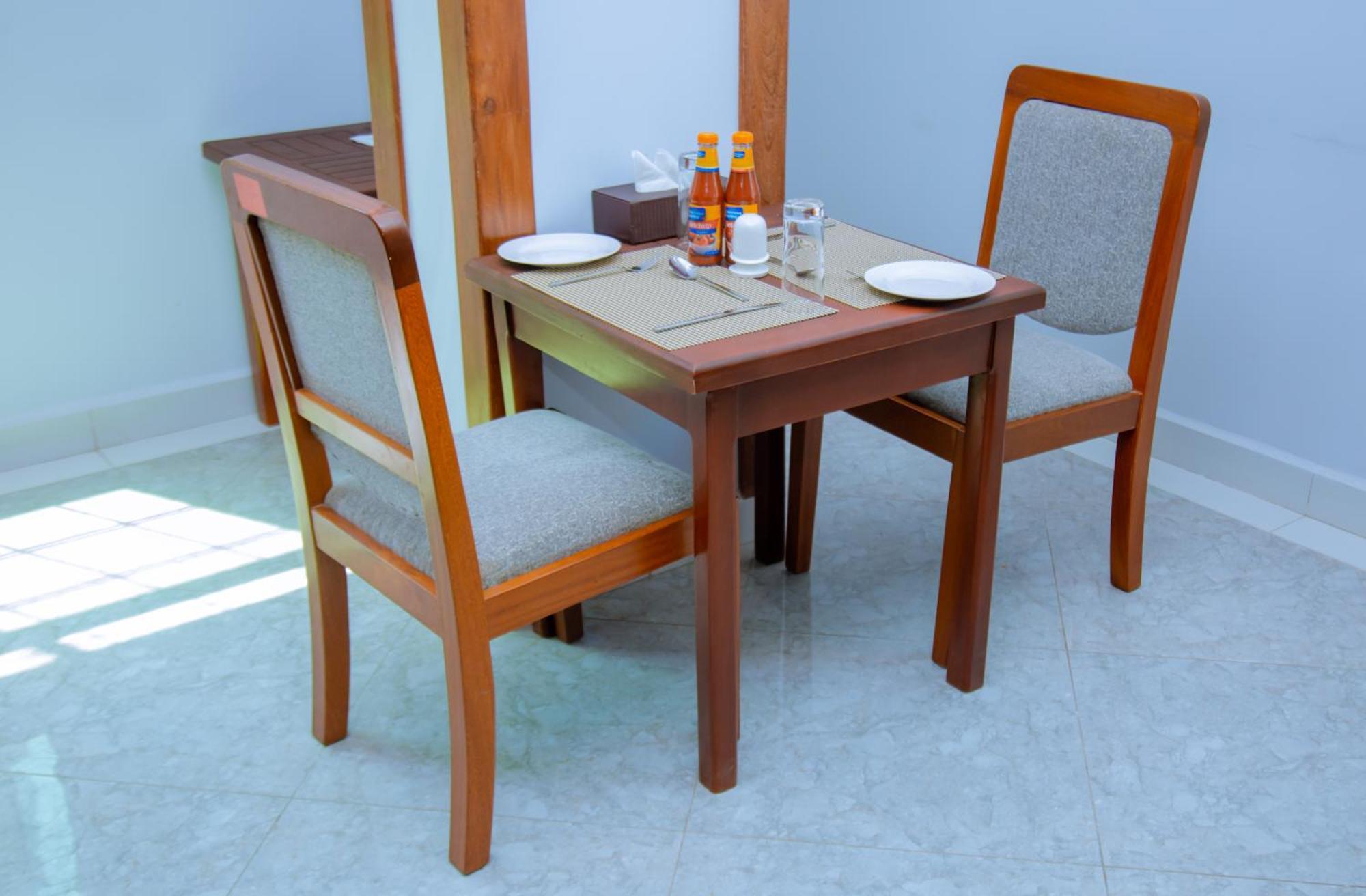Hotel Rolax Dar es Salaam Bagian luar foto