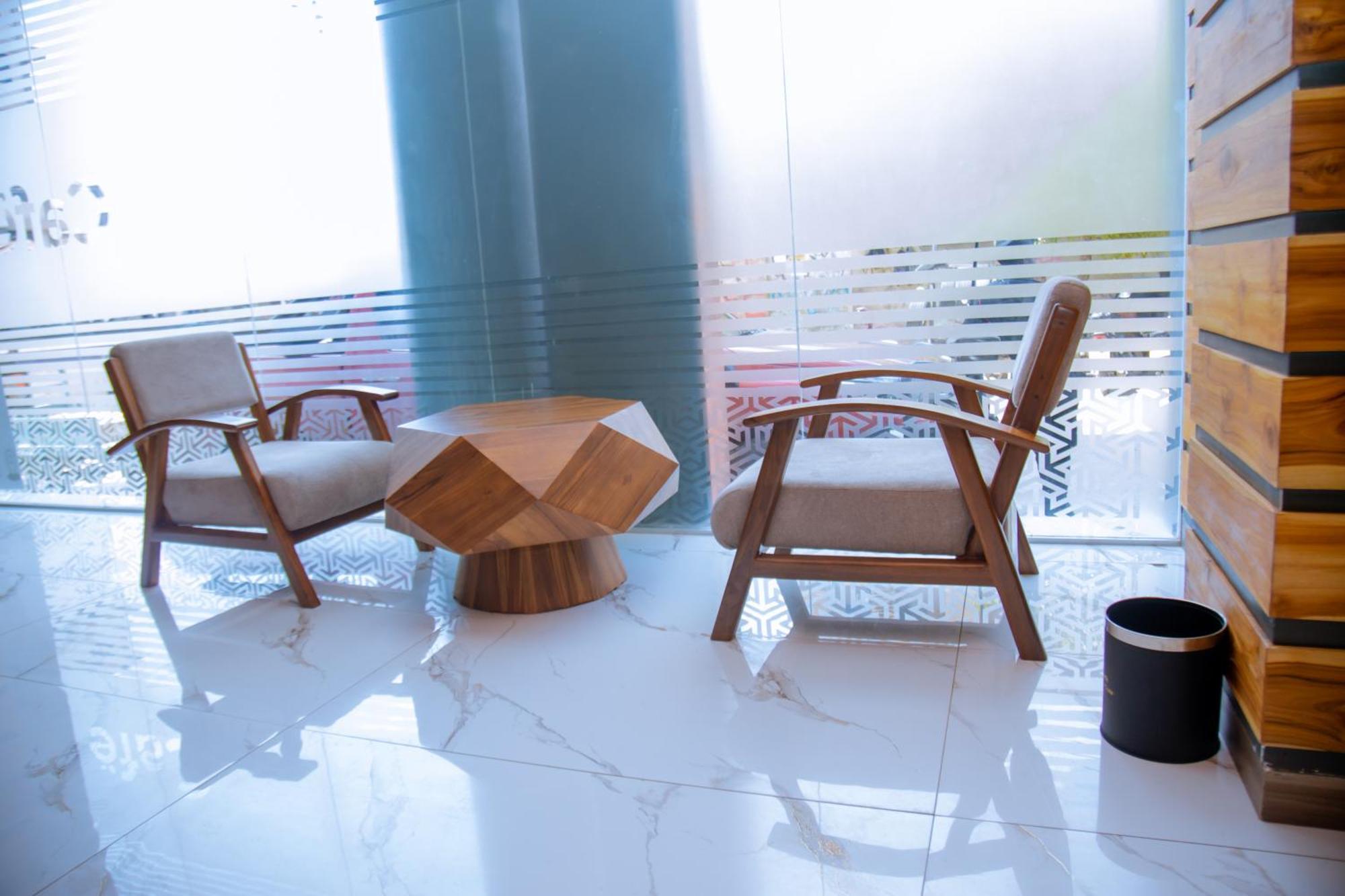 Hotel Rolax Dar es Salaam Bagian luar foto