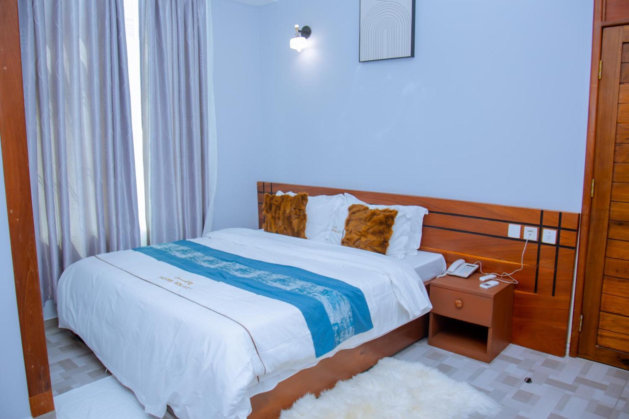 Hotel Rolax Dar es Salaam Bagian luar foto